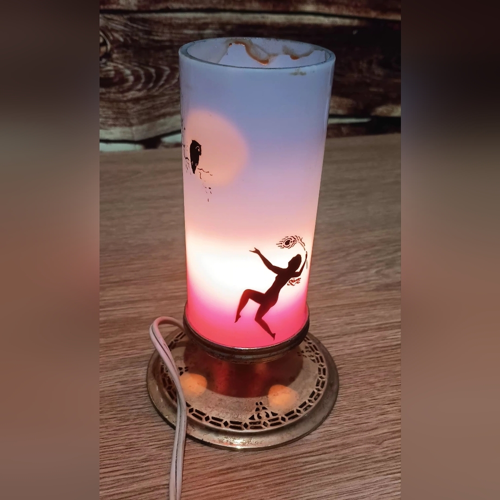 Vintage Art Deco Lamp